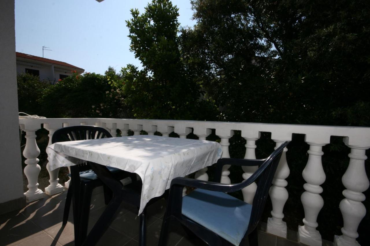 Apartments With A Parking Space Mandre, Pag - 6405 كولان المظهر الخارجي الصورة