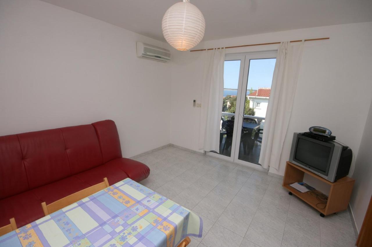 Apartments With A Parking Space Mandre, Pag - 6405 كولان المظهر الخارجي الصورة