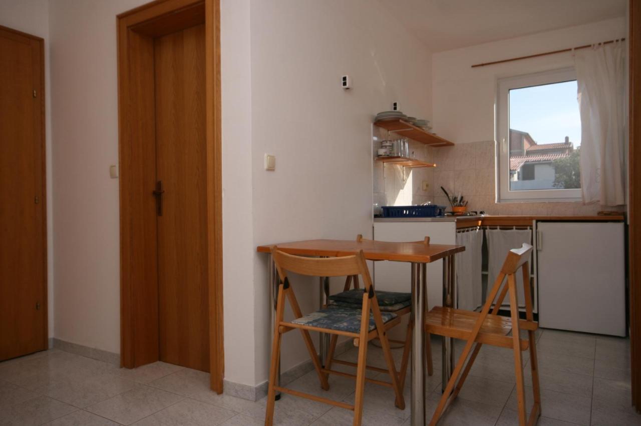Apartments With A Parking Space Mandre, Pag - 6405 كولان المظهر الخارجي الصورة