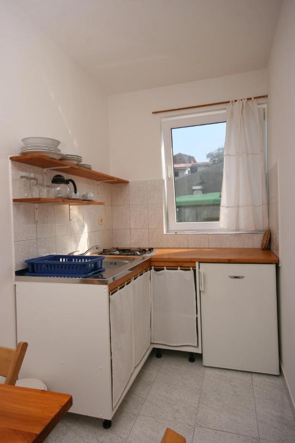 Apartments With A Parking Space Mandre, Pag - 6405 كولان المظهر الخارجي الصورة