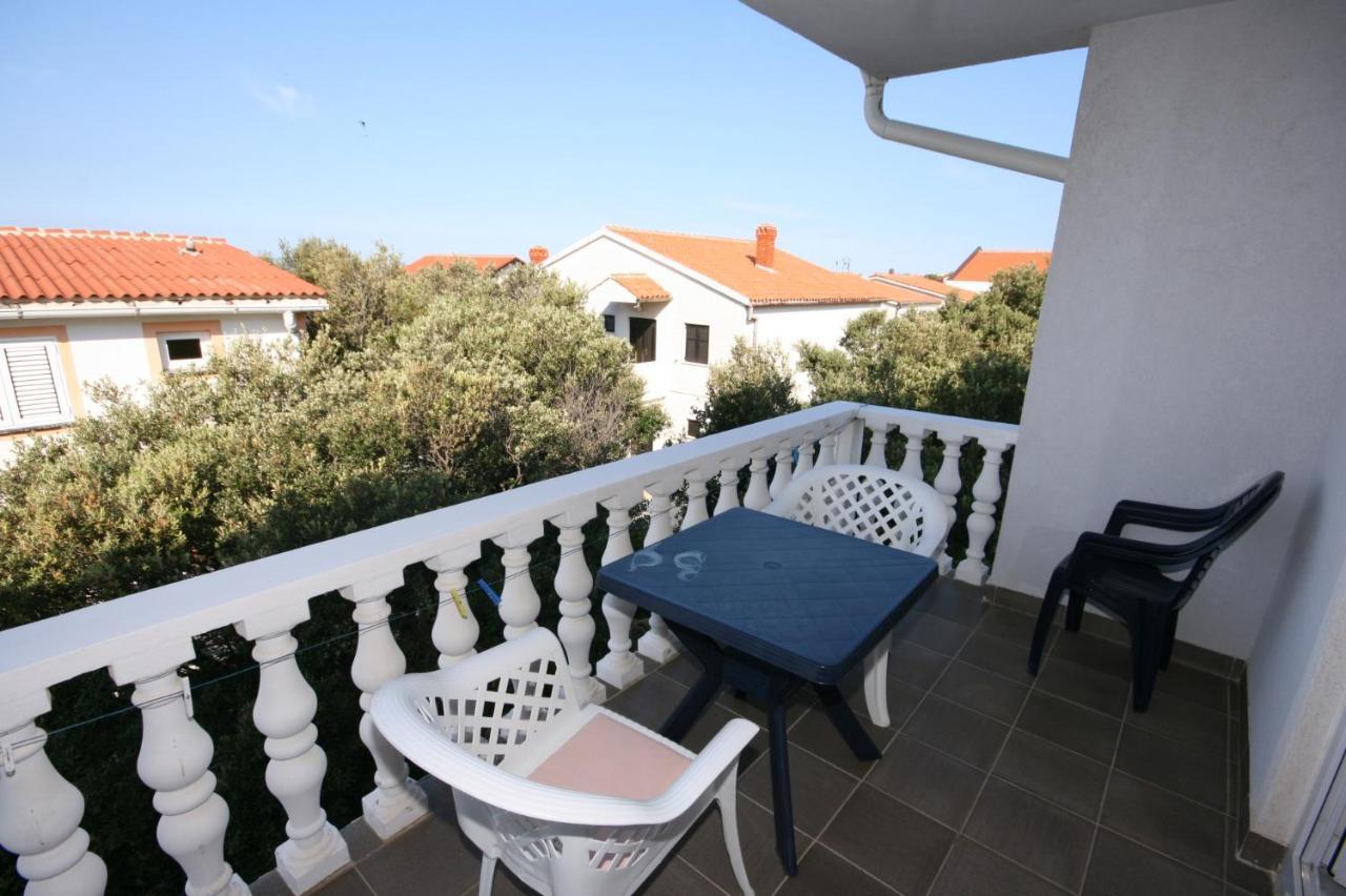 Apartments With A Parking Space Mandre, Pag - 6405 كولان المظهر الخارجي الصورة