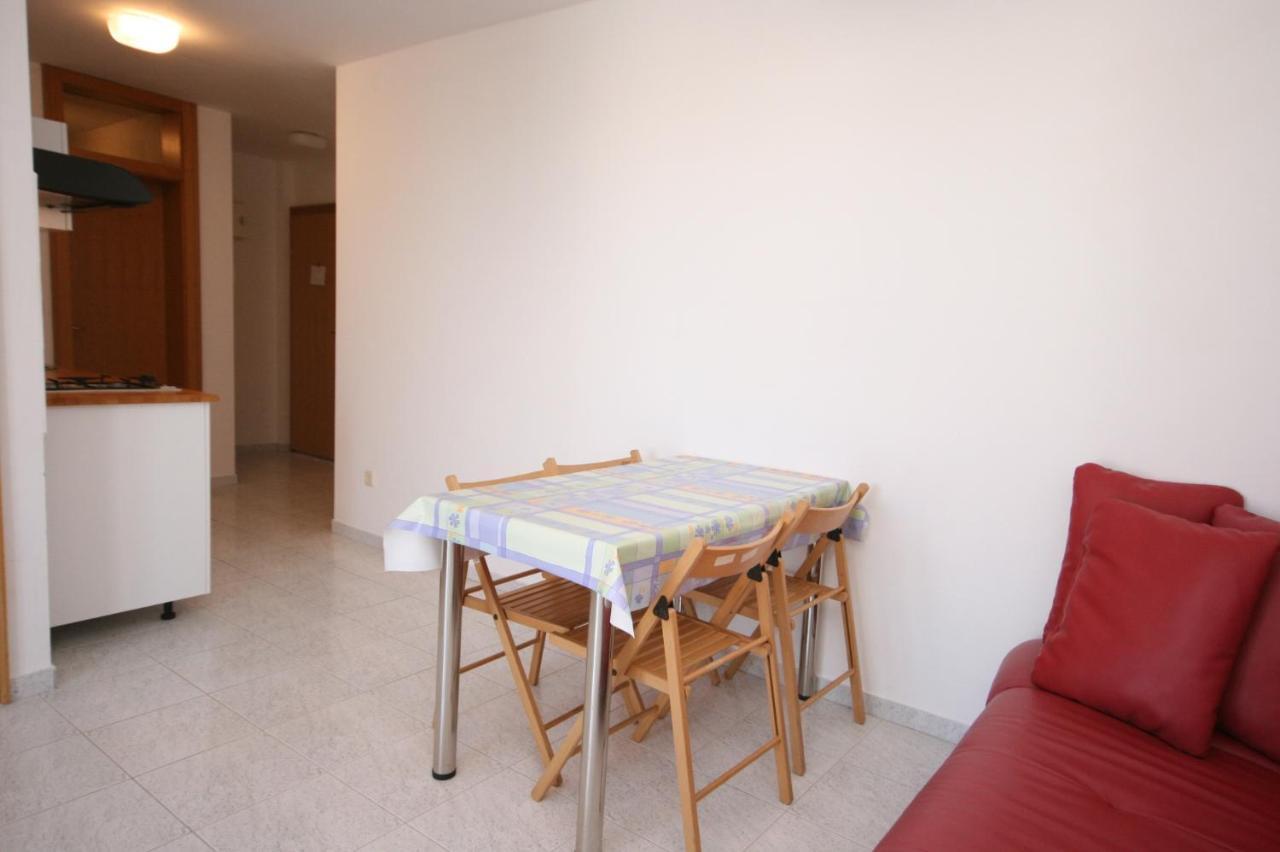 Apartments With A Parking Space Mandre, Pag - 6405 كولان المظهر الخارجي الصورة