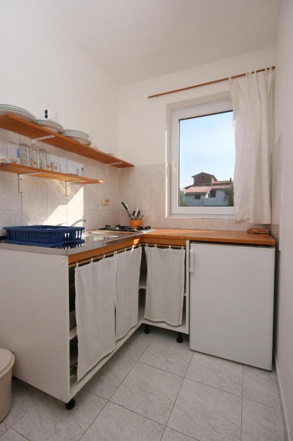 Apartments With A Parking Space Mandre, Pag - 6405 كولان المظهر الخارجي الصورة
