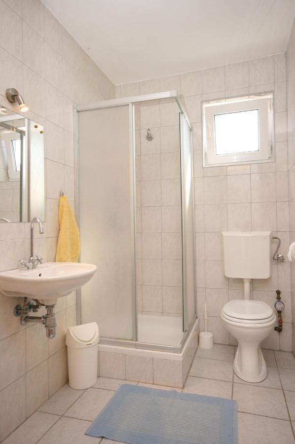 Apartments With A Parking Space Mandre, Pag - 6405 كولان المظهر الخارجي الصورة