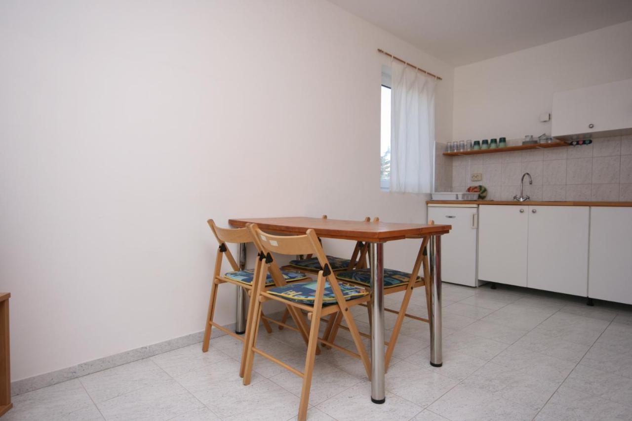 Apartments With A Parking Space Mandre, Pag - 6405 كولان المظهر الخارجي الصورة