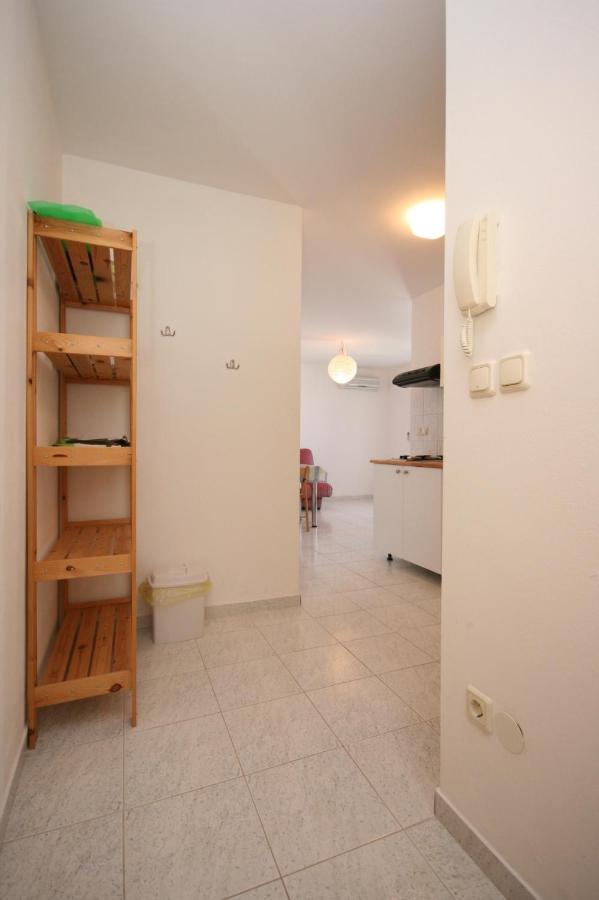 Apartments With A Parking Space Mandre, Pag - 6405 كولان المظهر الخارجي الصورة