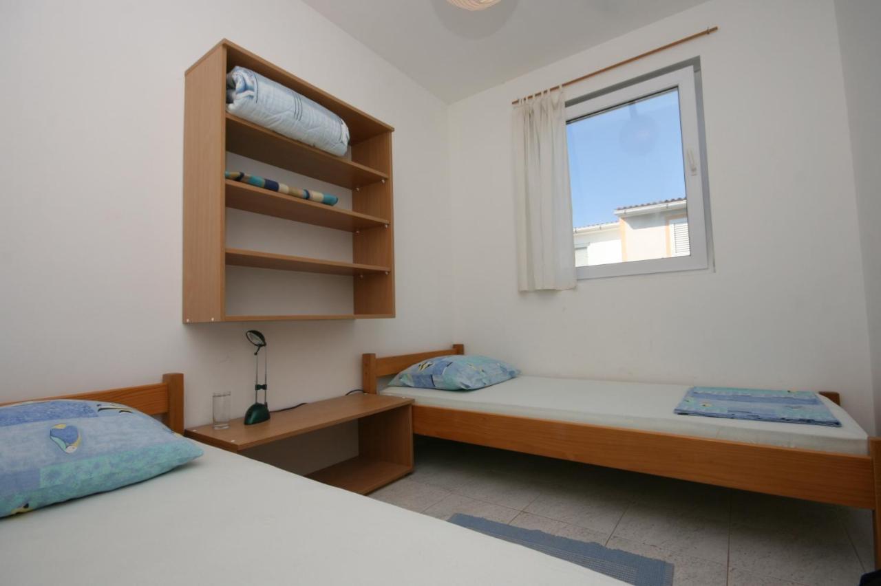 Apartments With A Parking Space Mandre, Pag - 6405 كولان المظهر الخارجي الصورة