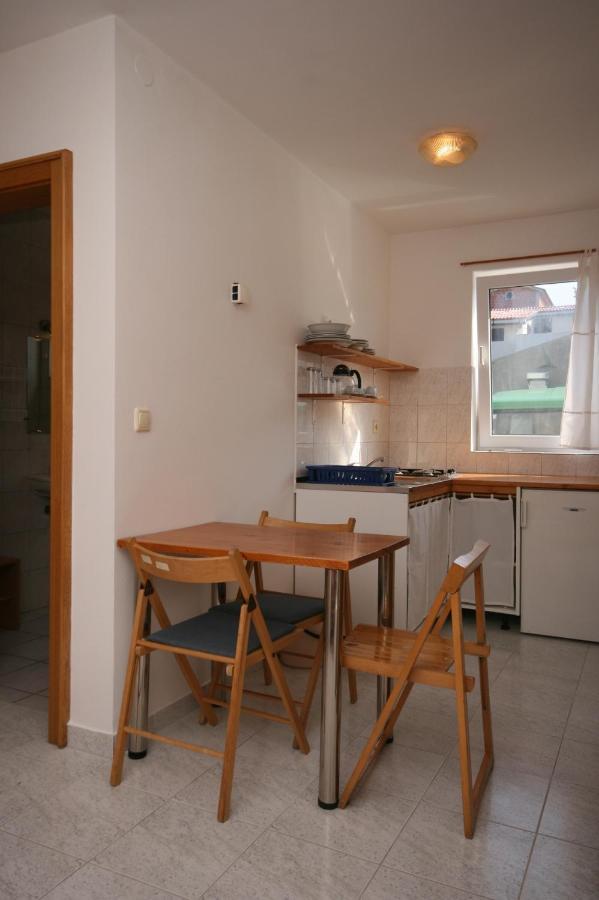 Apartments With A Parking Space Mandre, Pag - 6405 كولان المظهر الخارجي الصورة
